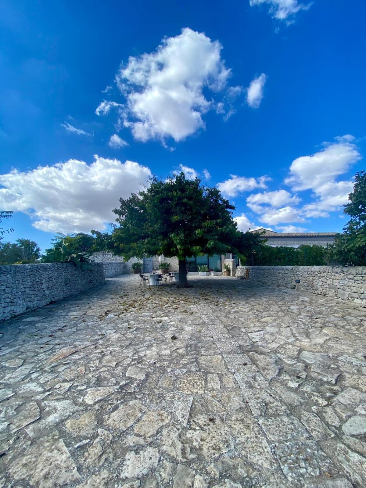 Mastro Vanni - Urban Masseria Ragusa Exterior foto